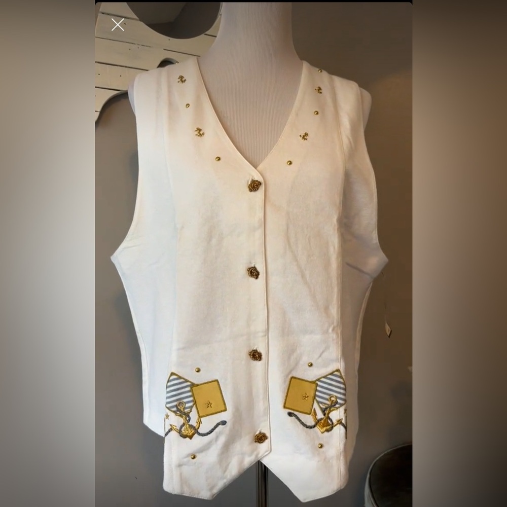Vintage / VEST- Vintage POPOVITVH & Company.
Size L, Medium white color
Nautical